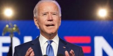 Un juez de EE.UU. rechaza un nuevo intento de revocar la victoria de Biden