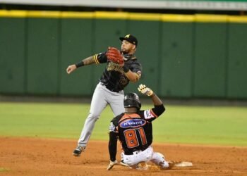 Maya tira bien, Peña pega jonrón y Águilas derrotan a Toros e igualan serie