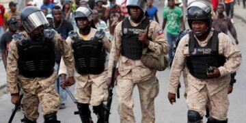 Policía haitiana dispersa por la fuerza protesta pacífica contra inseguridad