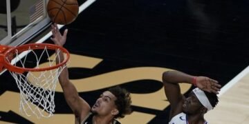 Trae Young anota 38 y Hawks vencieron 108-99 a Clippers