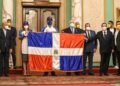 Luis Abinader pidió a las Águilas demostrar la fortaleza dominicana en la Serie del Caribe