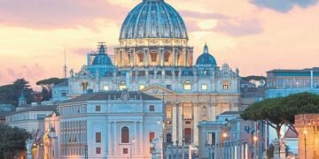 El Vaticano iniciará la vacunación contra la covid a mitad de enero
