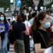 China supera el centenar de nuevos contagios por primera vez desde julio