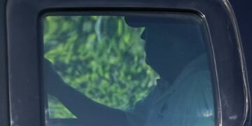 Trump acorta vacaciones en Florida y regresa a Washington