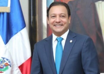 Abel Martínez sugiere al Gobierno incluir a los agentes de las Fuerzas Armadas en aumentos salariales