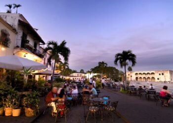 Desde hoy nuevos horarios toque de queda y reapertura bares, restaurantes y gimnasios