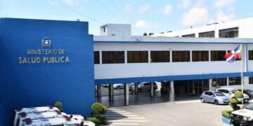 Salud Pública renovará su web y central telefónica para mejorar servicio