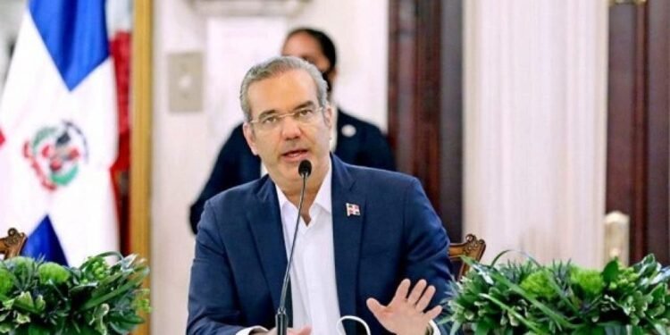 Abinader reconoce confinamiento aumenta violencia intrafamiliar; dice implementará cultura de paz