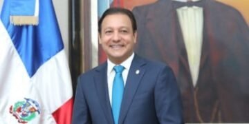 Abel Martínez se querella contra fiscales que allanaron su oficina política