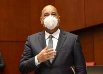 Senador considera un exceso de autoridad impedimento de caminar en Mirador Sur