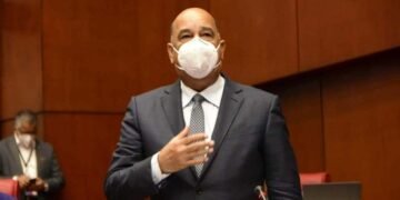 Senador considera un exceso de autoridad impedimento de caminar en Mirador Sur