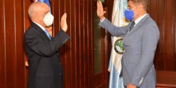 Juramentan director interino del IAD, tras suspensión de Leonardo Faña
