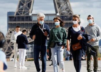 Francia supera las 70.000 muertes por coronavirus