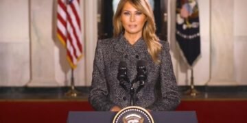 Melania Trump rompe la tradición y no invita a Jill Biden a la Casa Blanca