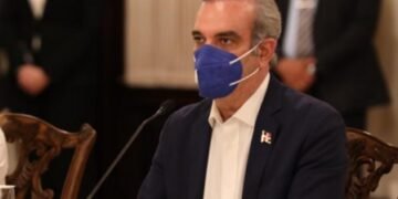 Abinader se reúne hoy con director PN para puntualizar reforma policial