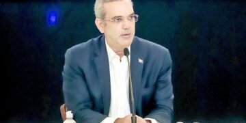 Abinader llega a Puerto Rico para toma de posesión del nuevo gobernador
