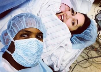 Amelia Vega publica primera foto y nombre de su recién nacida