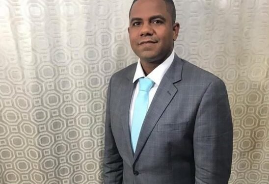 Arrestan a encargado de Aduanas en el norte acusado de delitos sexuales; Fiscalía solicitará prisión preventiva