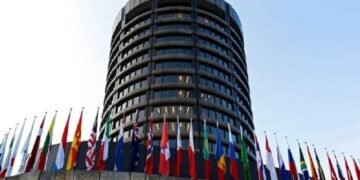Banco Mundial rebaja crecimiento global preocupado por avance de la pandemia