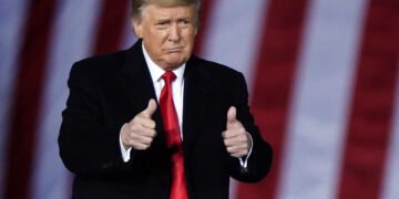 Trump pide a sus partidarios que se «vayan a casa» e insiste en que le robaron las elecciones