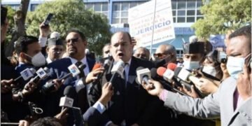 Protesta de abogados se convirtió en desorden mayúsculo en el Día del Poder Judicial