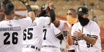Águilas se reponen y logran primer triunfo ante Toros en semifinal; Negrín dominante