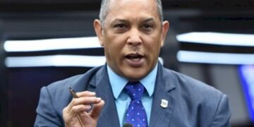 Senador Franklin Romero pide cerrar provincias con alta incidencia COVID