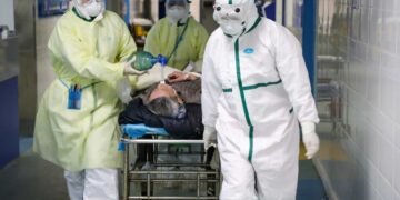 CMD denuncia que más de 400 médicos que trabajan con casos de COVID-19 tienen tres meses sin cobrar