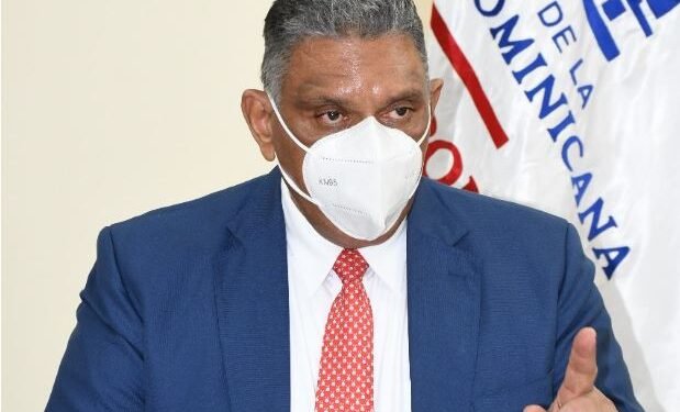 Interior y Policía extiende vigencia de licencia de armas de fuego