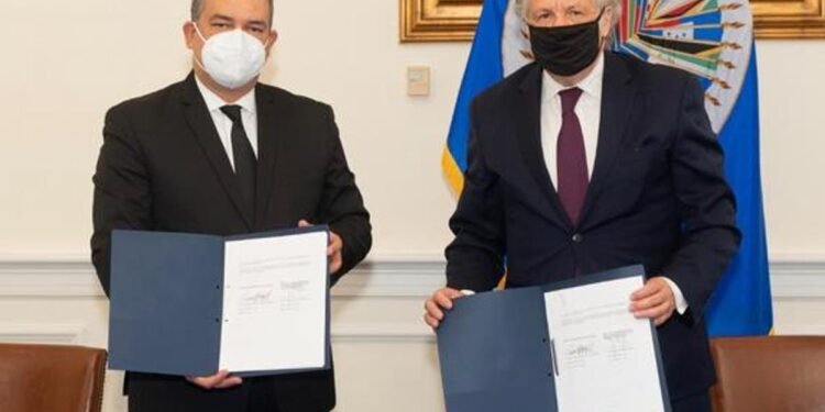 Junta Central y OEA firman acuerdo para mejorar procesos electorales en el país
