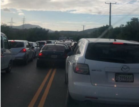 Largos taponamientos en carreteras del Sur de regreso a Santo Domingo