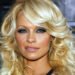 ¡En el altar por quinta vez! Pamela Anderson se casa en secreto con su guardaespaldas