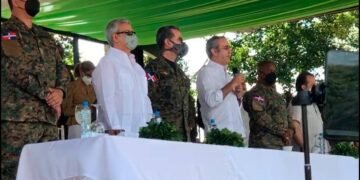 Presidente Abinader promete mejorar salarios de todas las Fuerzas Armadas