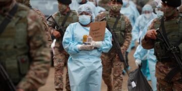 Perú registra tres casos de la cepa británica de coronavirus