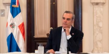 Abinader discute con ministros objetivos de la agenda de 2021