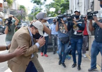 Alexis Medina se queja porque sólo le permiten estar en el patio de la cárcel de 10 a 15 minutos