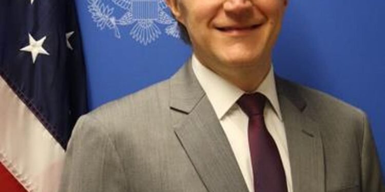 Robert W. Thomas asume como encargado de negocios de la embajada de los Estados Unidos