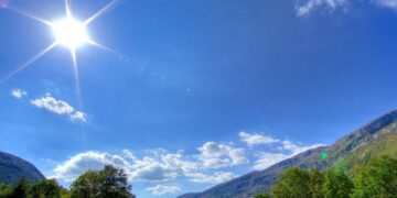 Onamet prevé un ambiente de buen tiempo este lunes feriado; mantiene alerta en costas