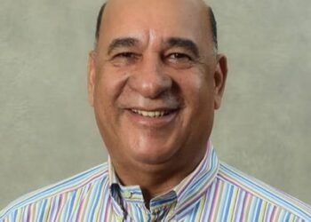 Senador considera un exceso de autoridad impedimento de caminar en Mirador Sur