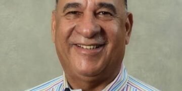 Senador considera un exceso de autoridad impedimento de caminar en Mirador Sur
