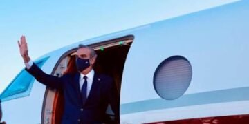 El presidente Luis Abinader ya partió hacia Puerto Rico