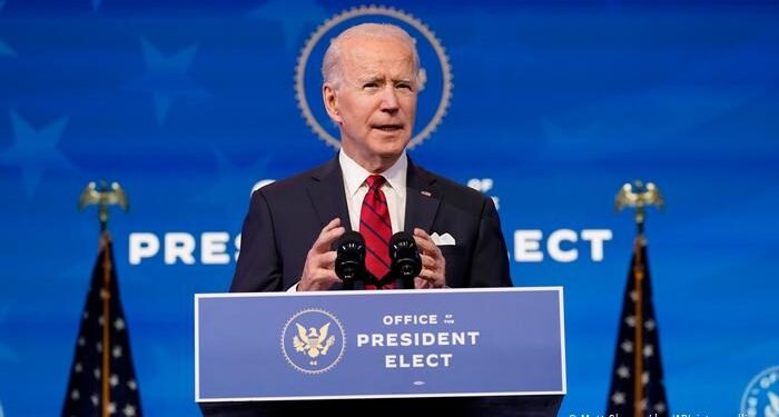 Biden se opone a que Trump siga recibiendo informes de inteligencia