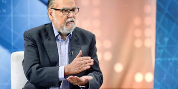 Ministro de Economía afirma endeudamiento llega hasta un 55% del PIB