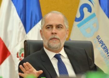 Superintendencia advierte a bancos sobre cobros abusivos a tarjetas de crédito