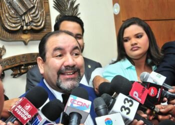 Rogelio Genao presentará modificación al proyecto del 30 % de las AFP para que solo se entregue un 15 %