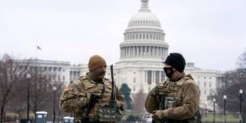 Los demócratas concluyen su argumentación en juicio político contra Trump Los demócratas concluyen su argumentación en juicio político contra Trump