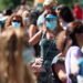 España suma 643 fallecidos por COVID-19 a pesar de que sigue descenso del virus