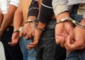 20 detenidos en intervención de Century Plaza por violar toque de queda