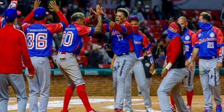 ¡INVICTO! RD cierra serie regular con 5-0