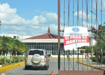 Gremios de la UASD endurecen su lucha; maestros harán un piquete mañana